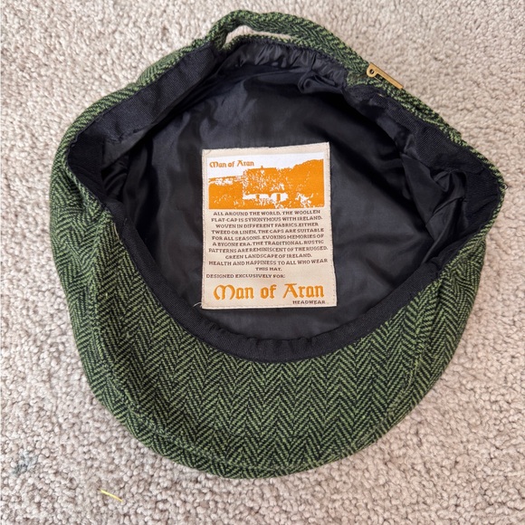 Man of Aran Green Herringbone Cap - Picture 3 of 5